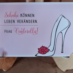Schuhe? Einfach Cinderella fragen,Postkarte